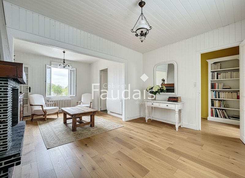 Maison - 111 m² - 6 pièces