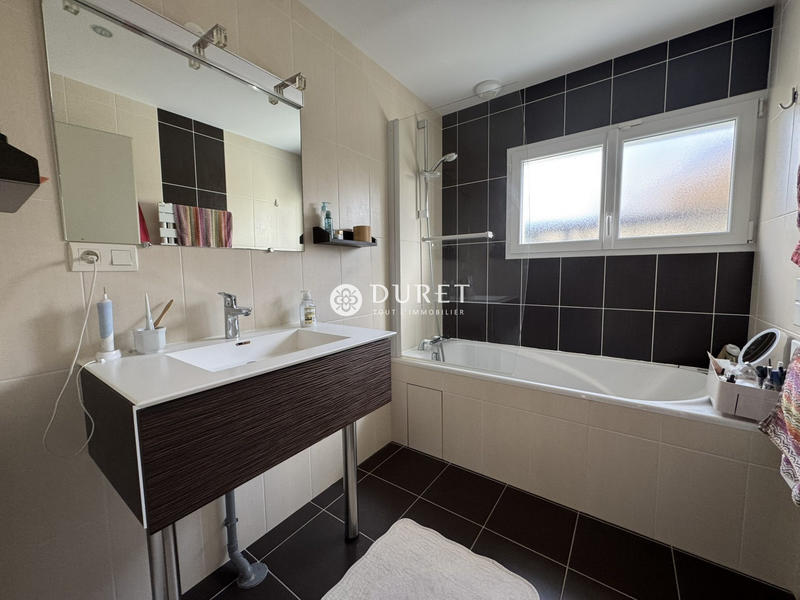 Maison contemporaine - 144 m² - 5 pièces