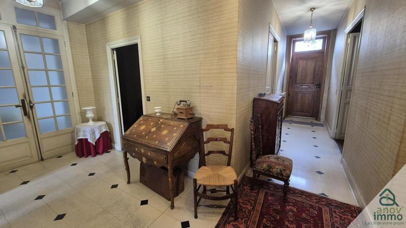 Maison bourgeoise - 337 m² - 13 pièces