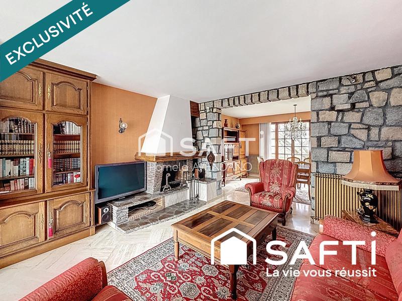 Maison - 174 m² - 8 pièces