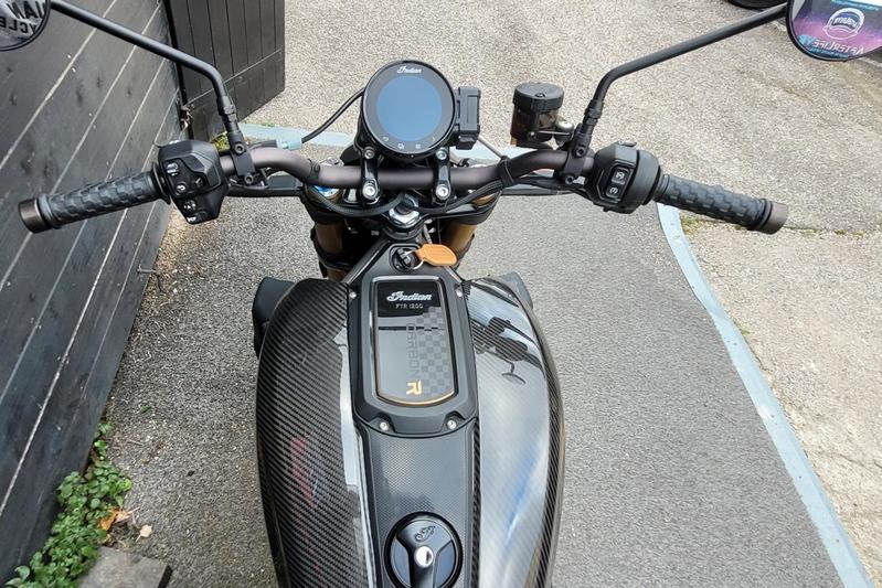 Indian Ftr R Carbon