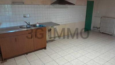 Maison - 122 m² - 7 pièces