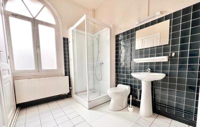 Appartement - 75 m² - 3 pièces