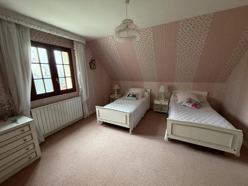 Maison - 137 m² - 5 pièces