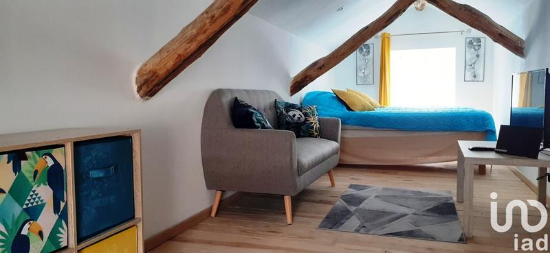 Maison - 280 m² - 16 pièces