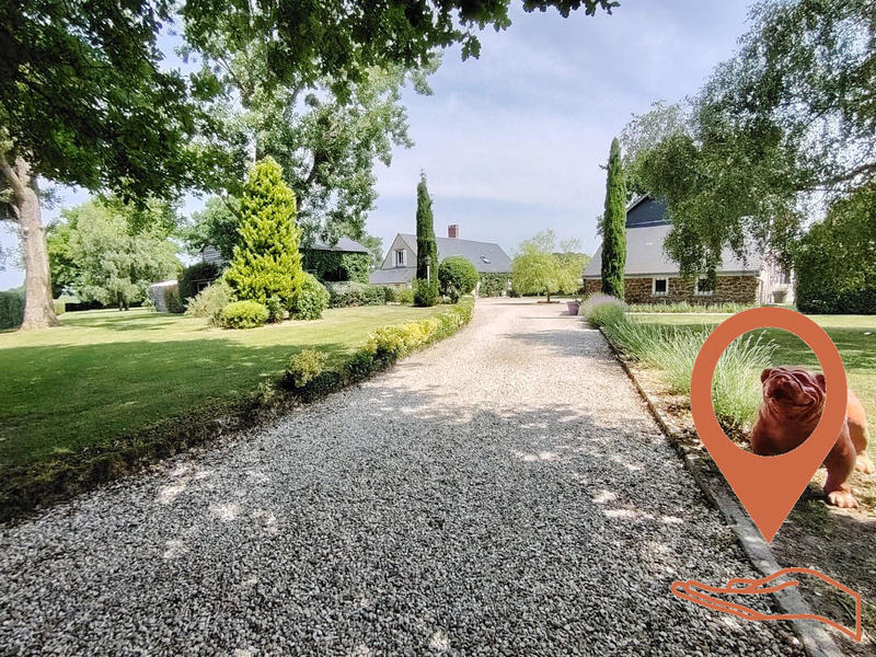 Maison ancienne - 400 m² - 14 pièces