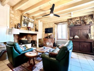 Maison de village - 80 m² - 6 pièces