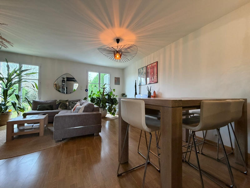 Maison - 94 m² - 5 pièces