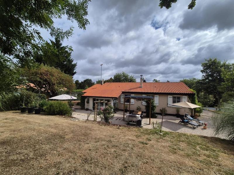 Maison - 138 m² - 6 pièces