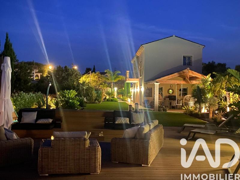 Maison - 192 m² - 6 pièces