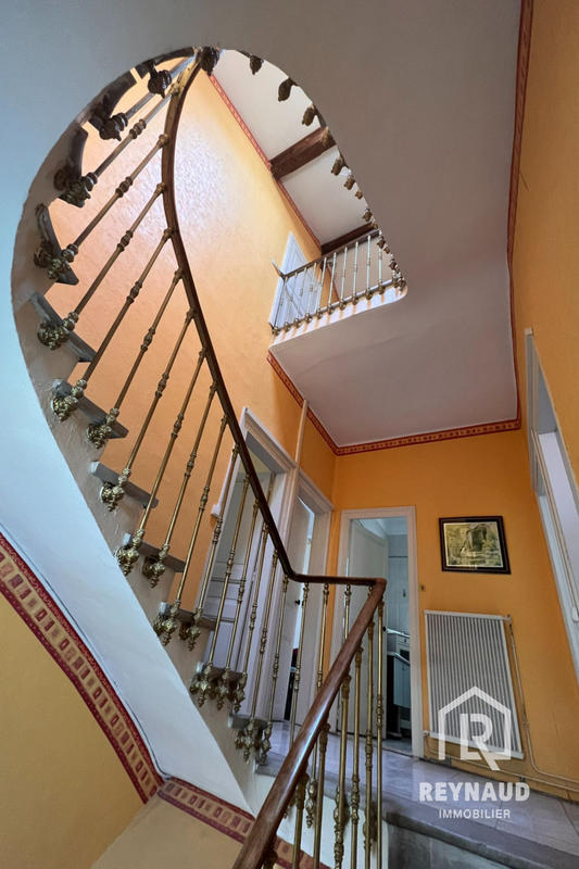 Maison - 185 m² - 6 pièces