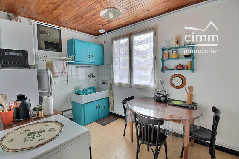 Maison traditionnelle - 64 m² - 5 pièces