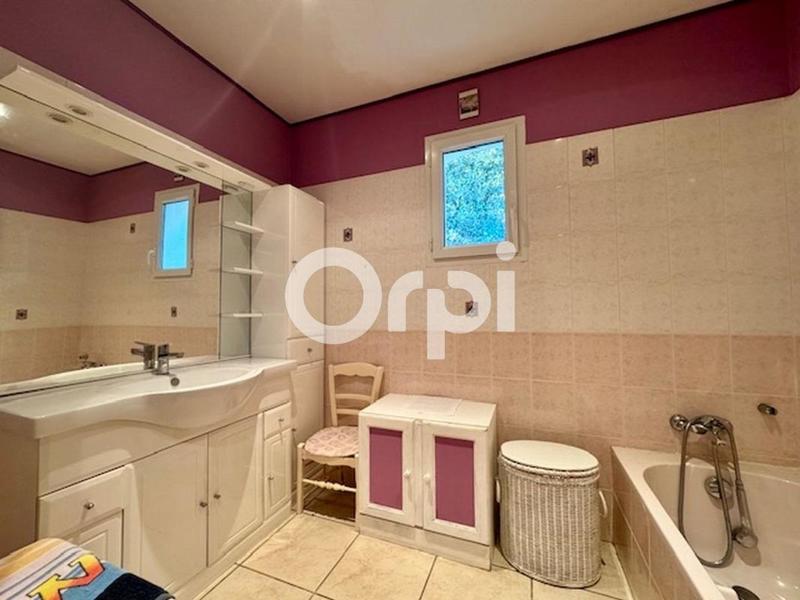 Maison - 148 m² - 6 pièces