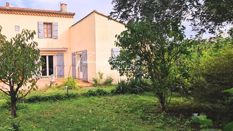 Maison - 160 m² - 8 pièces