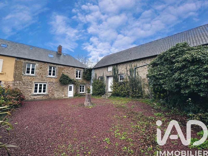 Maison - 90 m² - 4 pièces