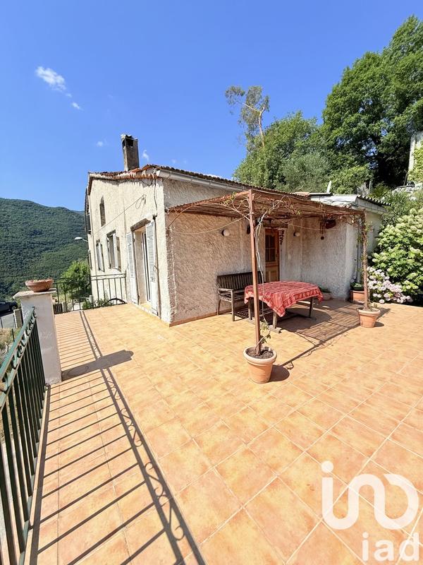 Maison - 97 m² - 5 pièces