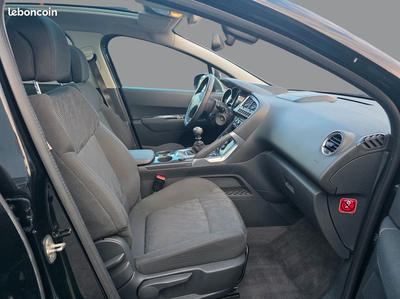 Peugeot 3008 - 1.6 HDi 115 Cv Allure