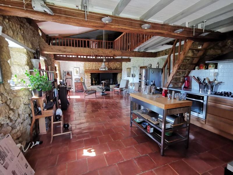 Villa - 240 m² - 10 pièces