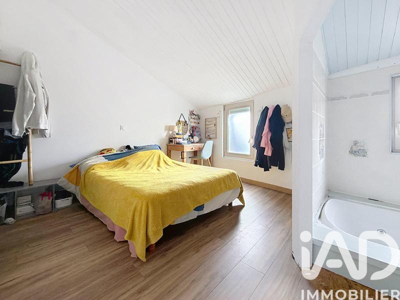 Maison - 90 m² - 3 pièces