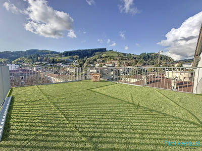 Maison - 102 m² - 4 pièces