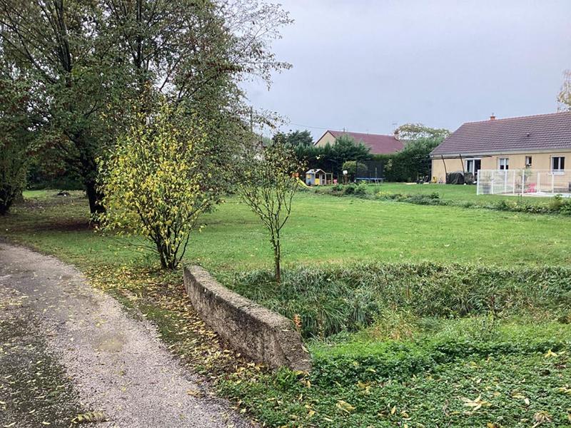 Terrain constructible - 1 000 m²