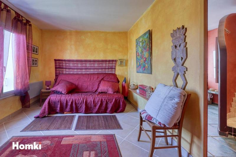 Maison - 324 m² - 8 pièces