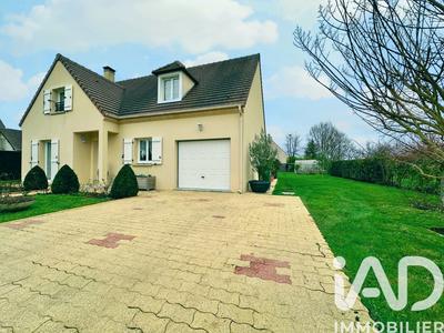 Maison - 135 m² - 6 pièces