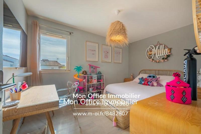 Villa - 90 m² - 4 pièces