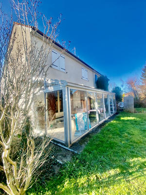 Maison - 85 m² - 5 pièces