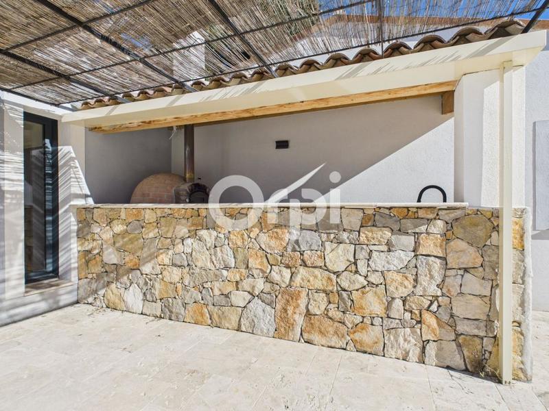 Maison - 180 m² - 5 pièces