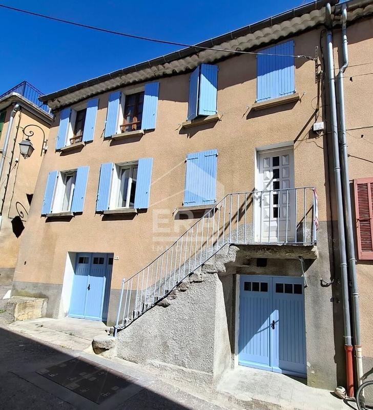 Maison - 200 m² - 9 pièces