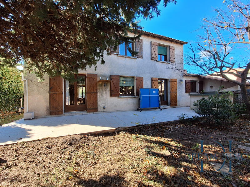 Villa - 163 m² - 6 pièces