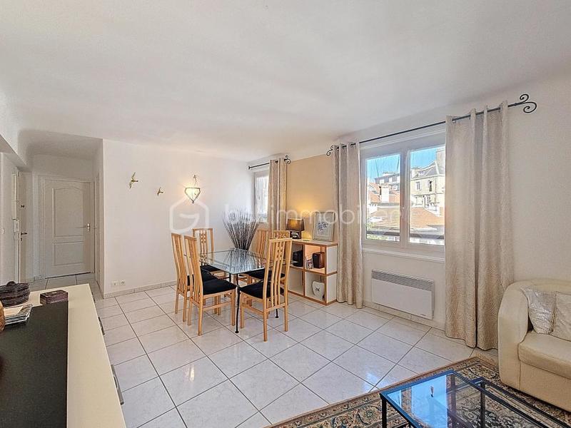 Appartement - 64 m² - 3 pièces