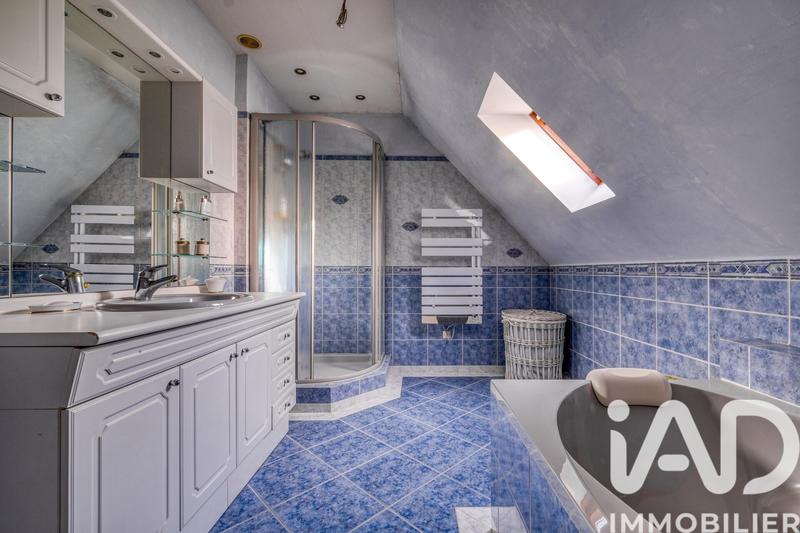 Maison - 162 m² - 8 pièces