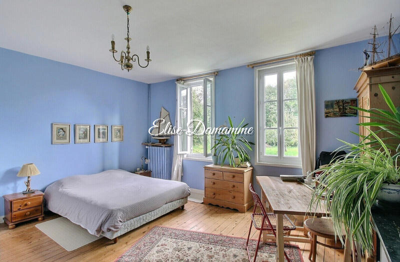 Maison - 190 m² - 5 pièces