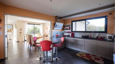 Villa - 199 m² - 7 pièces