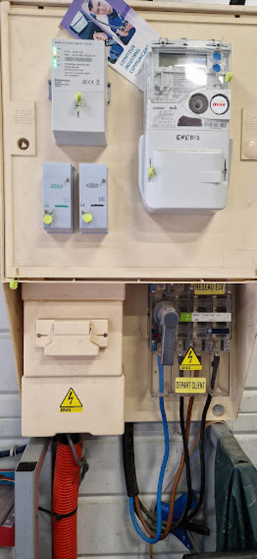 Local commercial - 1 500 m² - 2 pièces