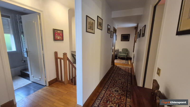 Maison - 170 m² - 6 pièces