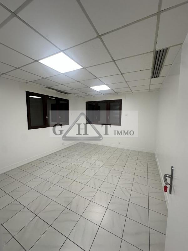 Local commercial - 300 m²