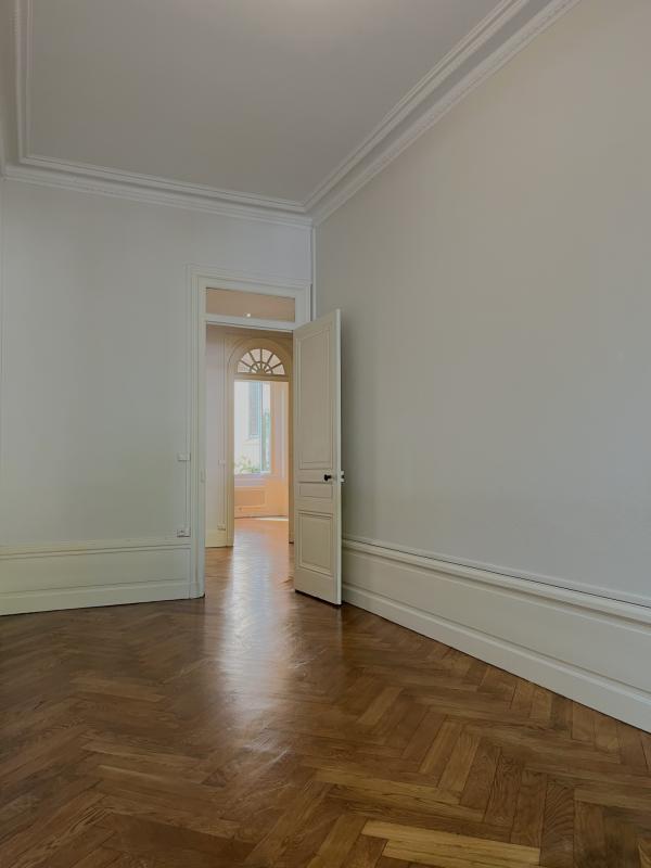 Appartement - 143 m² - 5 pièces