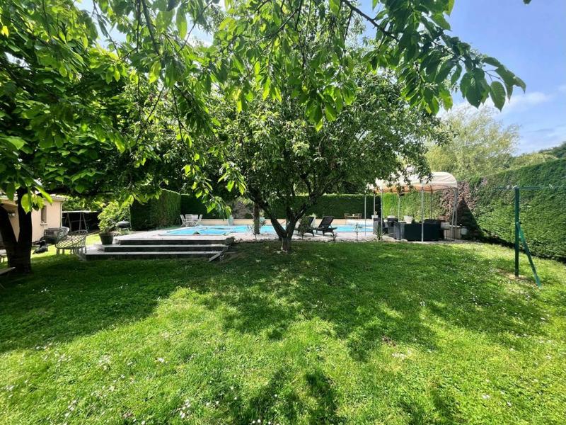 Maison - 137 m² - 6 pièces