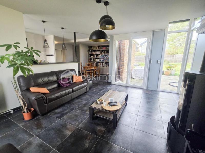 Maison - 85 m² - 5 pièces