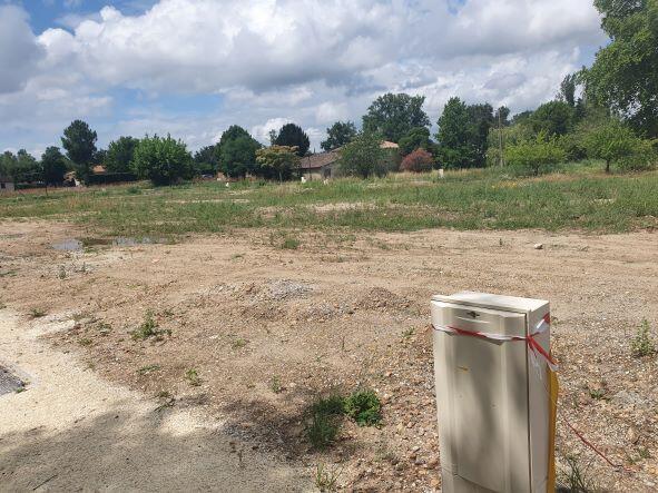 Terrain constructible - 700 m²
