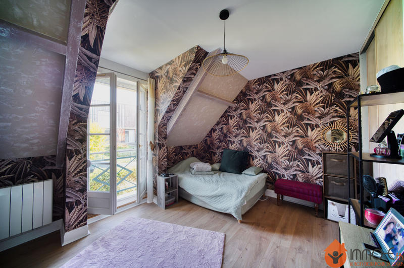 Maison - 140 m² - 7 pièces