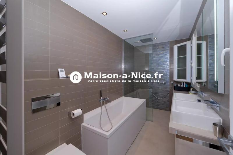 Maison - 142 m² - 5 pièces