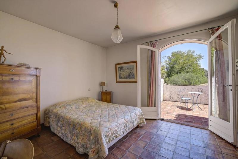 Villa - 167 m² - 6 pièces