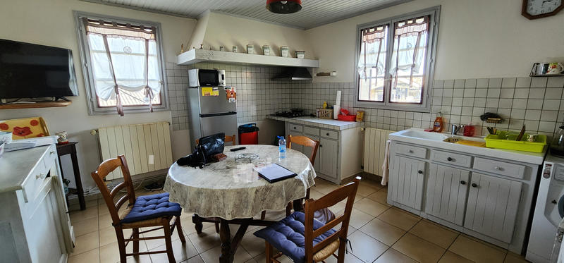 Maison - 99 m² - 4 pièces