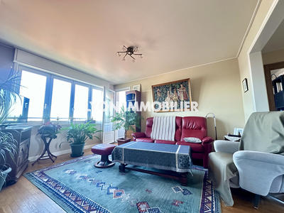 Appartement - 79 m² - 4 pièces