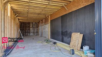 Parking / Garage - 100 m²