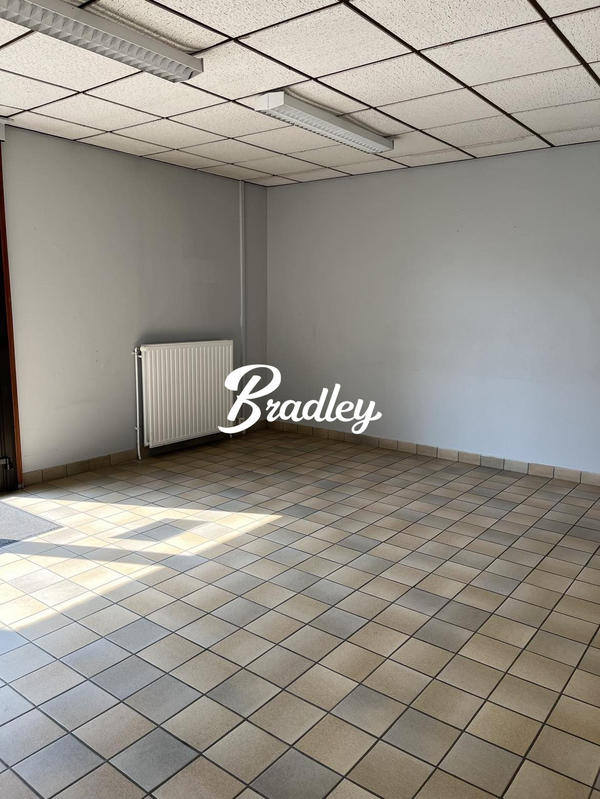 Bureau - 128 m² - 5 pièces